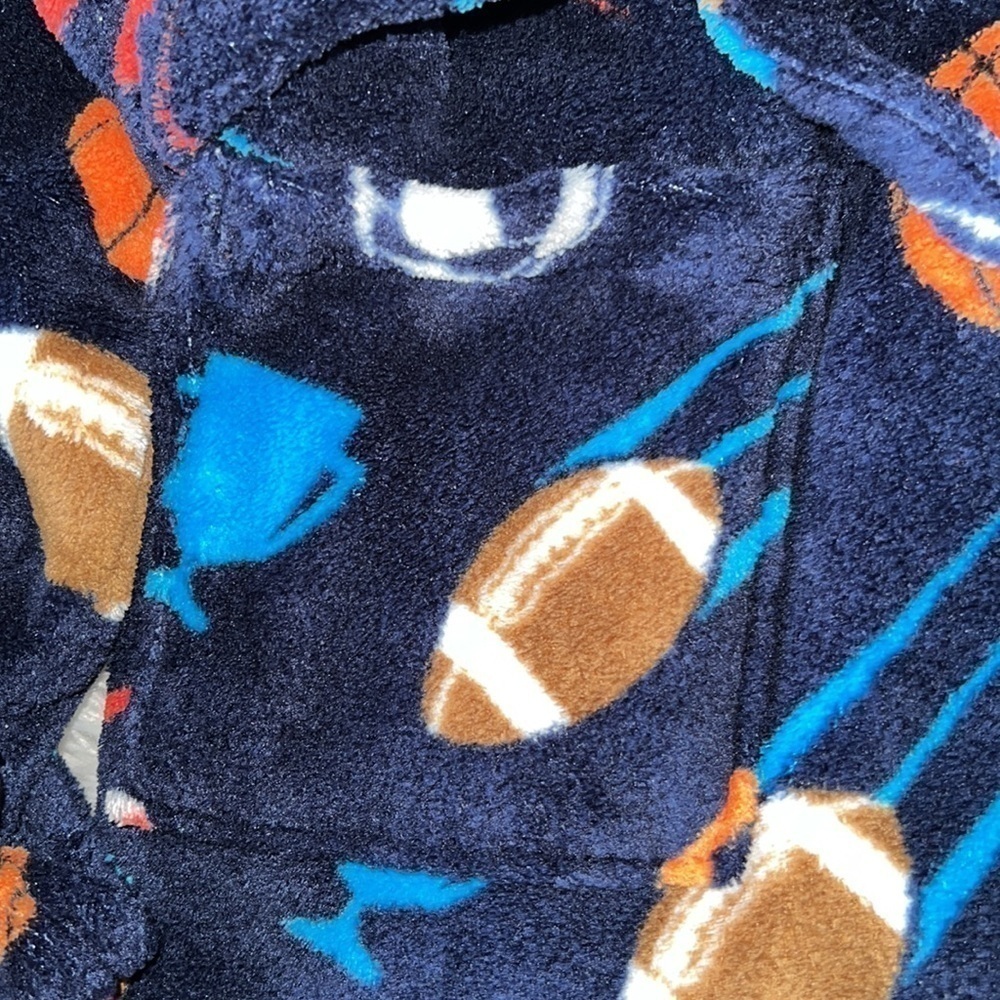 Super Soft Sports Robe - Picture 3 of 5